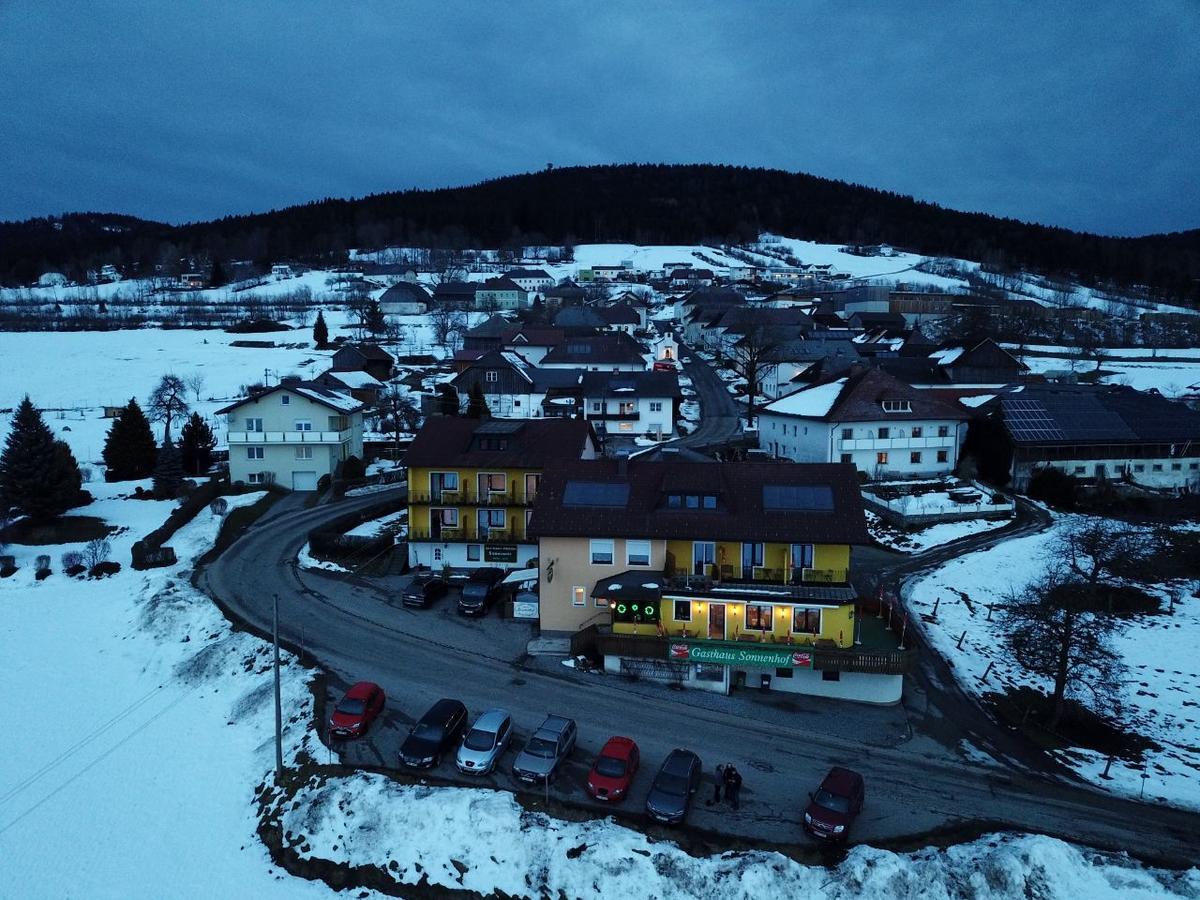 Landhotel Sonnenhof Motorradkrauk Ульрихсберг Экстерьер фото